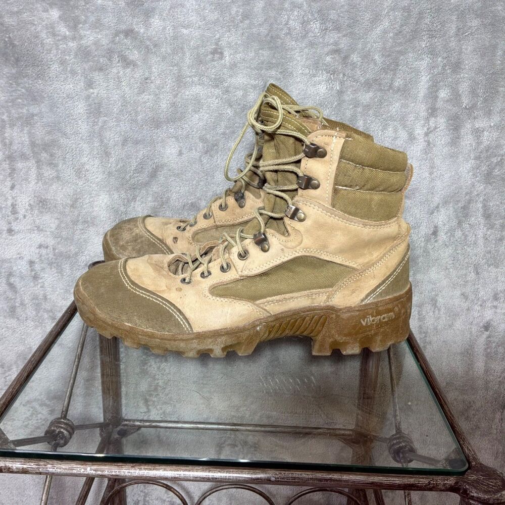 Belleville Hot Weather US Military Combat Boots men’s 11.5 Desert Tan Vibram USA